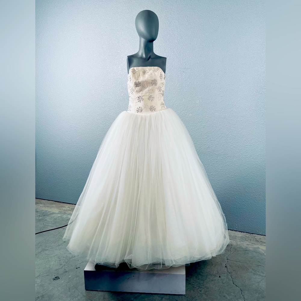 Vintage Monique Lhuillier gown